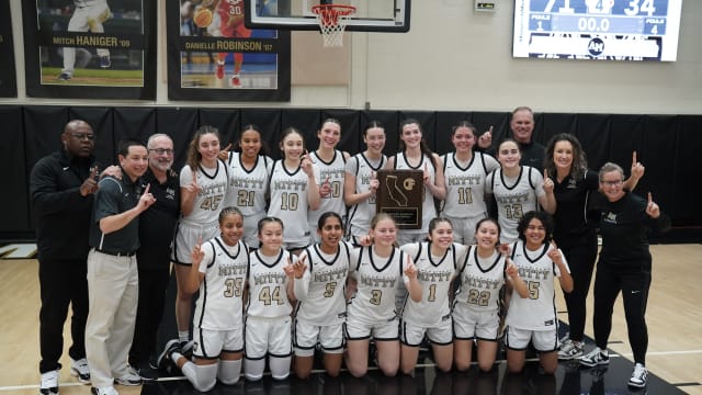 Mitty girls BB 71, Clovis West 34 NorCal Open final By Brian Kimoto 3-5-2024 030520247 (1)